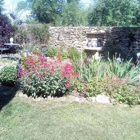 De Charme 6 Pers Avec Prive, Climatisees Casa de Férias Faycelles