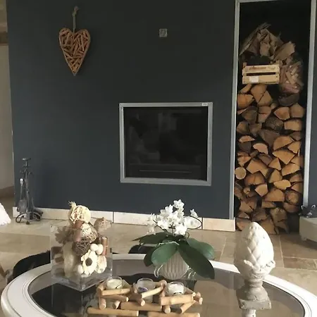 Casa de Férias De Charme 6 Pers Avec Prive, Climatisees *
