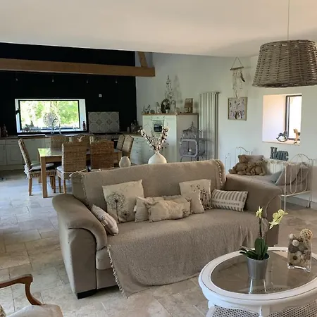 De Charme 6 Pers Avec Prive, Climatisees Casa de Férias Faycelles