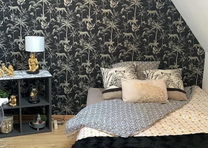 De Charme 6 Pers Avec Prive Ferienhaus Faycelles